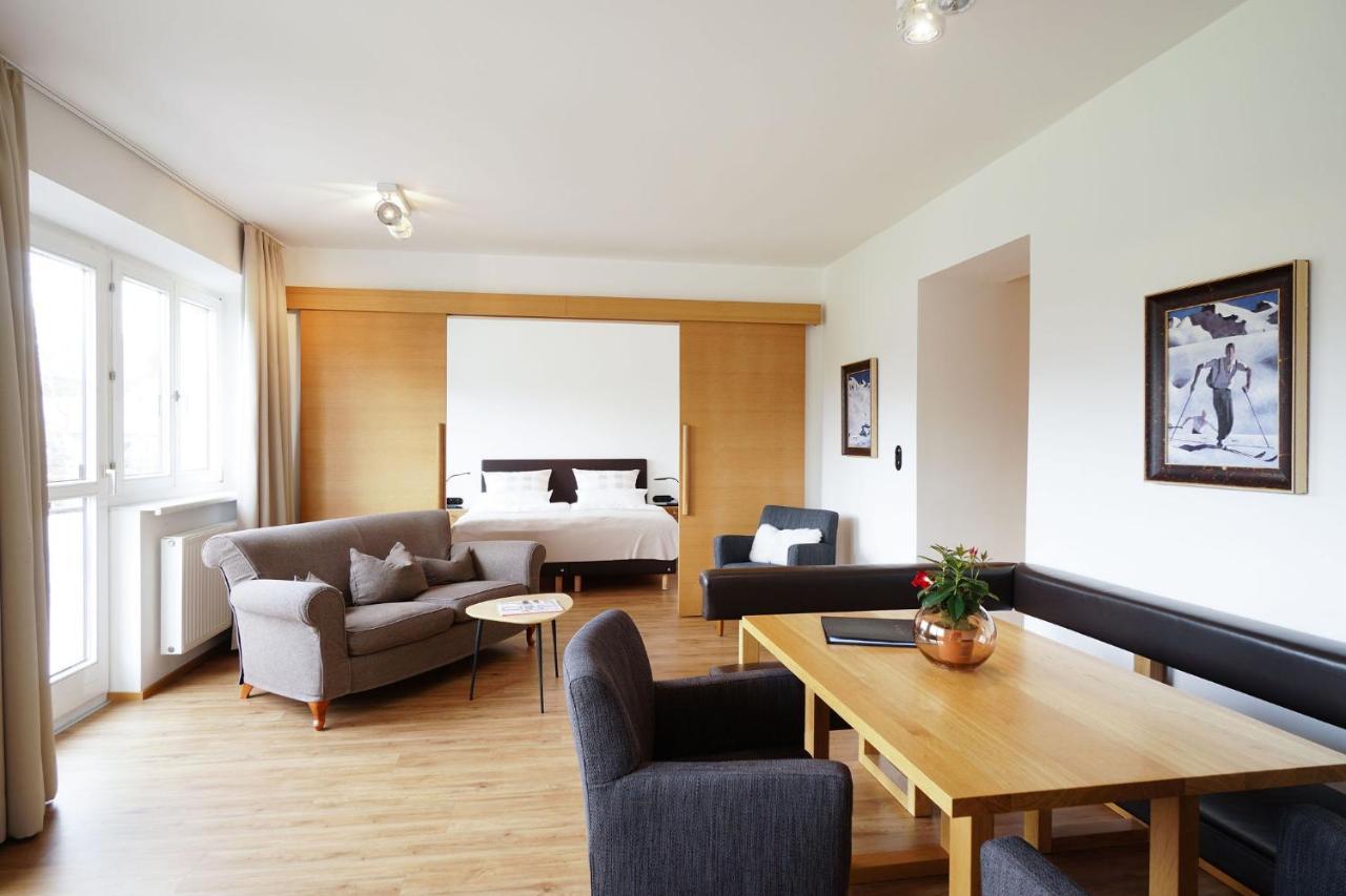 Hotel Berghof เซเฟลด์ อิน ทิโรล ภายนอก รูปภาพ